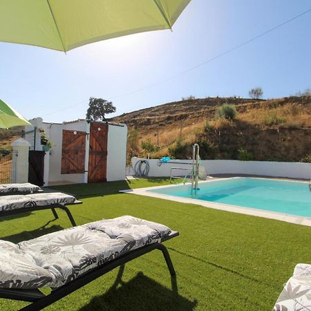 4 Bedroom Gorgeous Home In Sedella Bagian luar foto