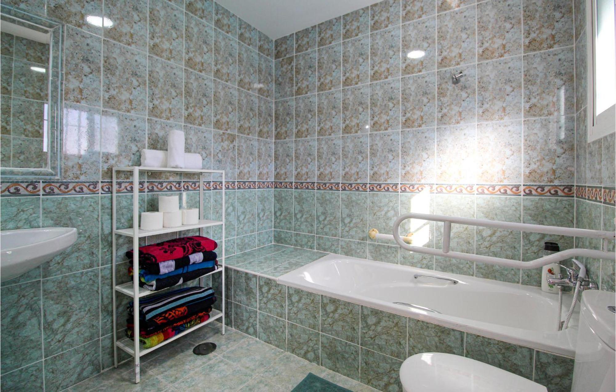 4 Bedroom Gorgeous Home In Sedella Bagian luar foto